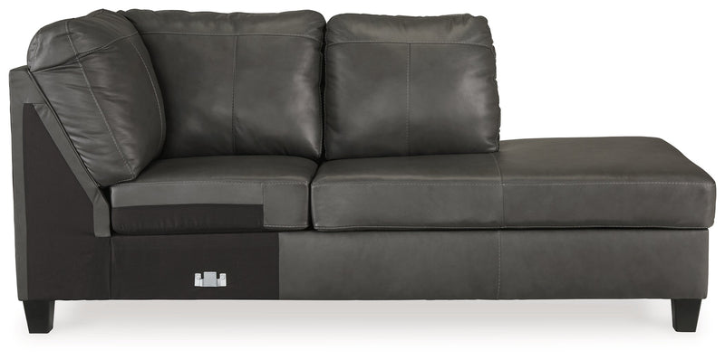 Valderno Right-Arm Facing Corner Chaise - 4780417