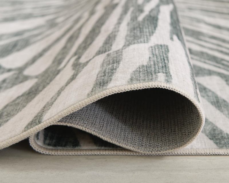 Verland Gray/White Washable 5' x 7' Area Rug - R407432