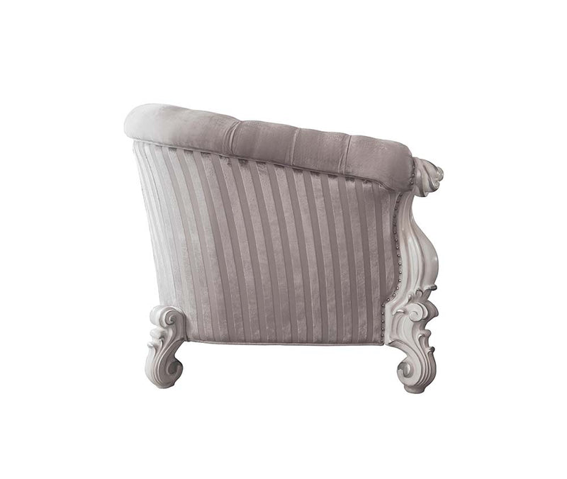 Versailles Loveseat W/5 Pillows - LV01395