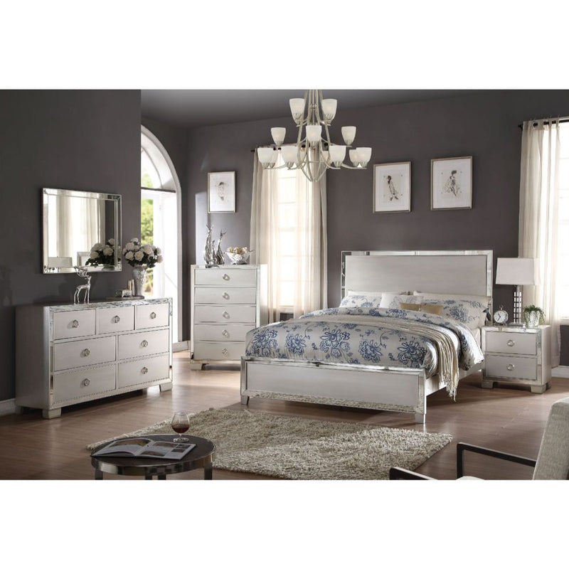 Voeville II EK Bed - 24837EK
