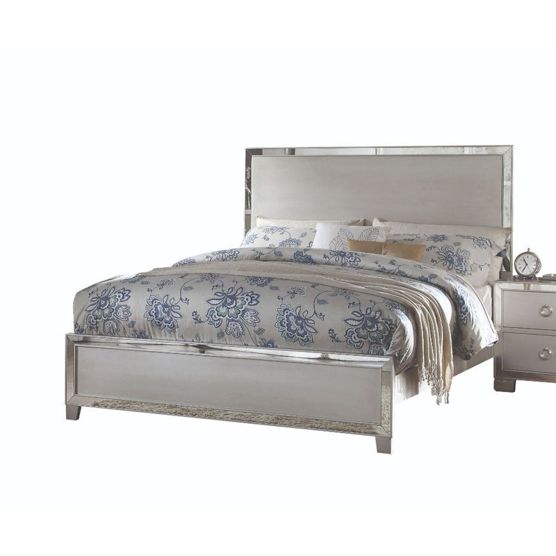 Voeville II Queen Bed - 24840Q