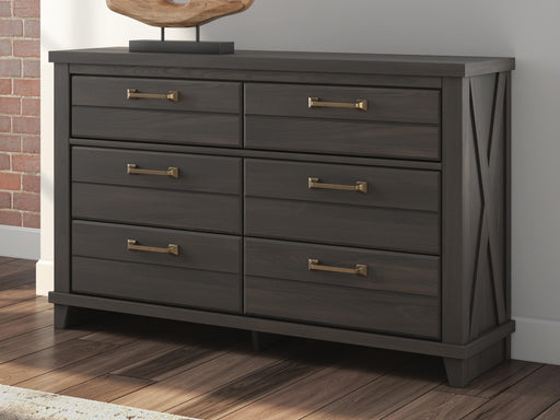 Vonitta Bay Dark Brown Dresser - PCB2648-31