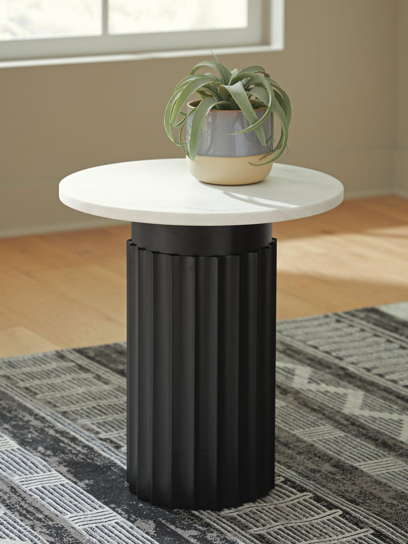 Wainstone Black/White Accent Table - A4000724