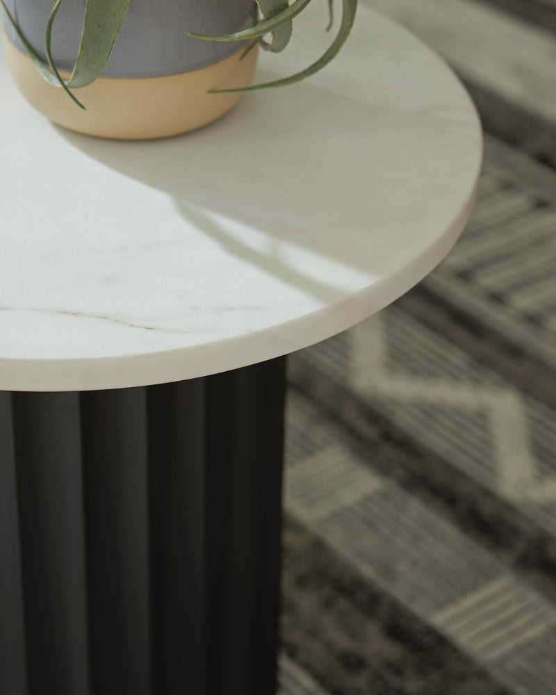 Wainstone Black/White Accent Table - A4000724