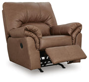 WillowBend Sofa, Loveseat and Recliner - PC27704U2