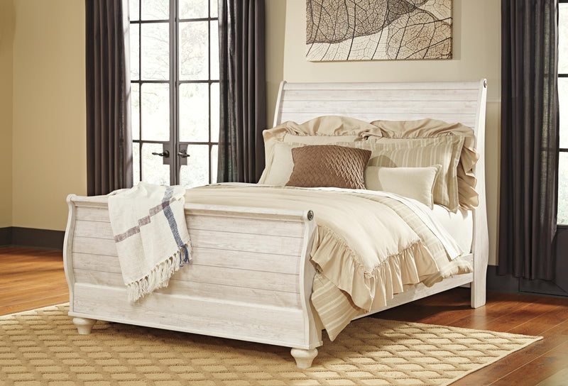 Willowton Whitewash Queen Sleigh Bed, Dresser and Chest - B267B63