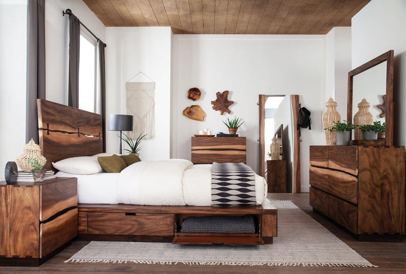 Winslow 4-piece Queen Bedroom Set Smokey Walnut - 223250SQ-S4