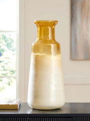 Wynburg White/Amber Vase - A2000723