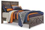 Wynnlow Gray Full Crossbuck Panel Bed and 2 Chests - B440B40