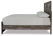 Wynnlow Gray Full Crossbuck Panel Bed and 2 Chests - B440B40