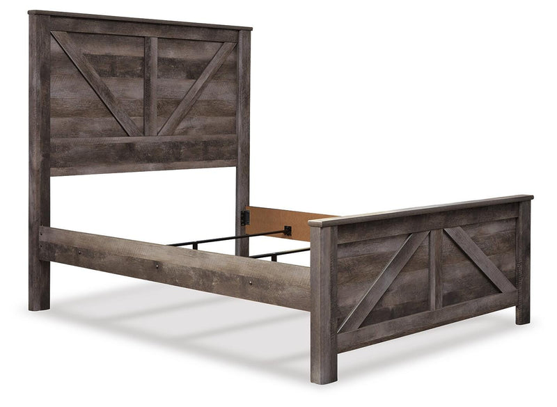 Wynnlow Gray Queen Crossbuck Panel Bed, Chest and Nightstand - B440B28
