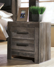 Wynnlow Gray Queen Poster Bed, Chest and 2 Nightstands - B440B30