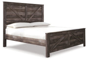 Wynnlow King Crossbuck Panel Bed with Mirrored Dresser and 2 Nightstands in Gray - PKG005679