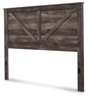 Wynnlow King Crossbuck Panel Bed with Mirrored Dresser, Chest and Nightstand in Gray - PKG005695