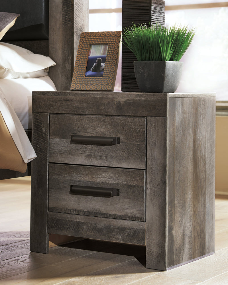 Wynnlow King Panel Bed with Mirrored Dresser and 2 Nightstands in Gray - PKG005683