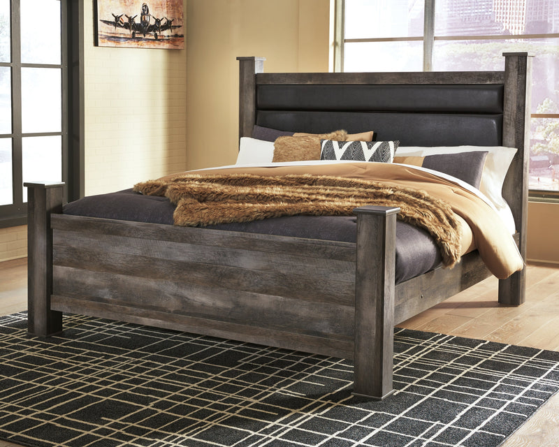 Wynnlow King Poster Bed with Mirrored Dresser and 2 Nightstands in Gray - PKG005682
