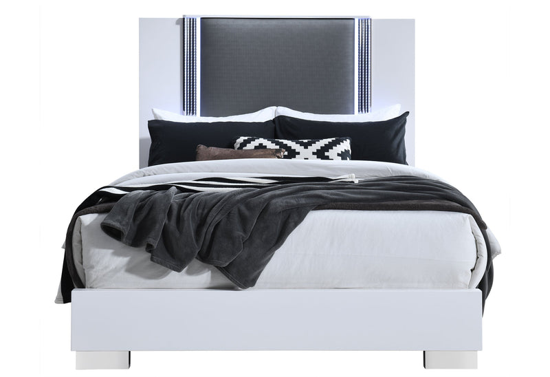 Ylime Smooth White Queen Bed With Led - Gate FurnitureQueen Bed