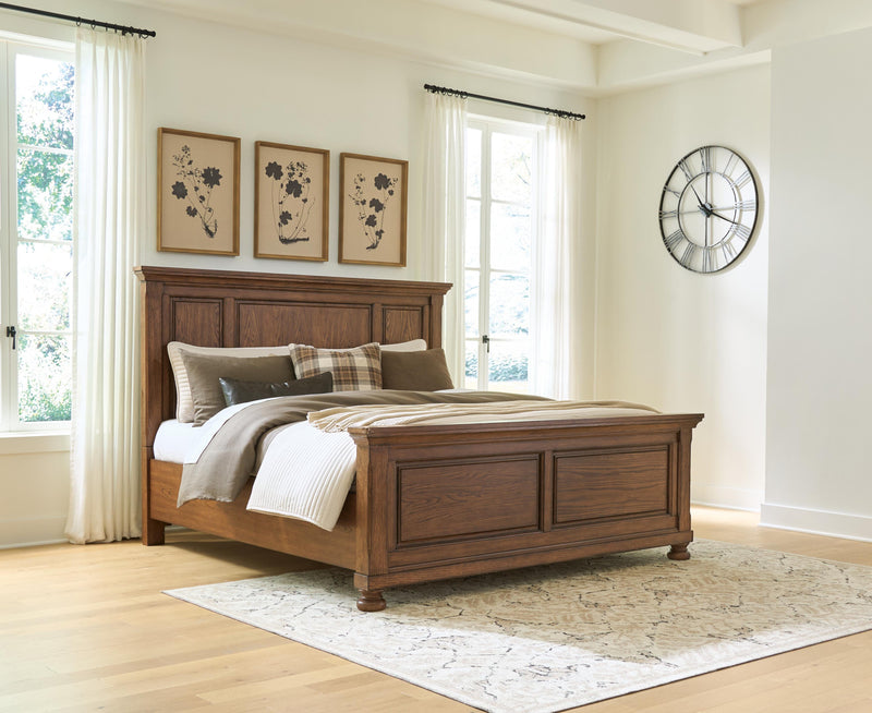 Zackaryn Warm Brown King Panel Bed - PCB807B6