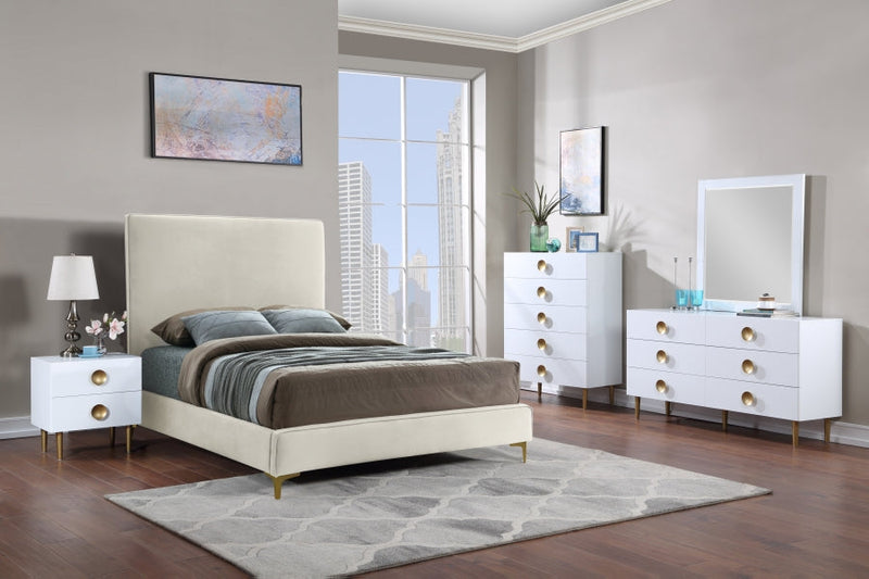 Zayne Wood Veneer Framed Mirror in White - 842White-M