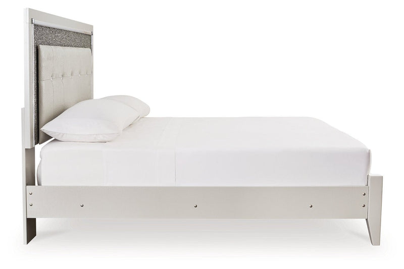 Zyniden Silver King Upholstered Panel Bed - Gate FurnitureKing Bed