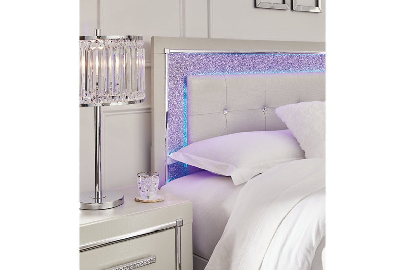 Zyniden Silver King Upholstered Panel Bed - Gate FurnitureKing Bed