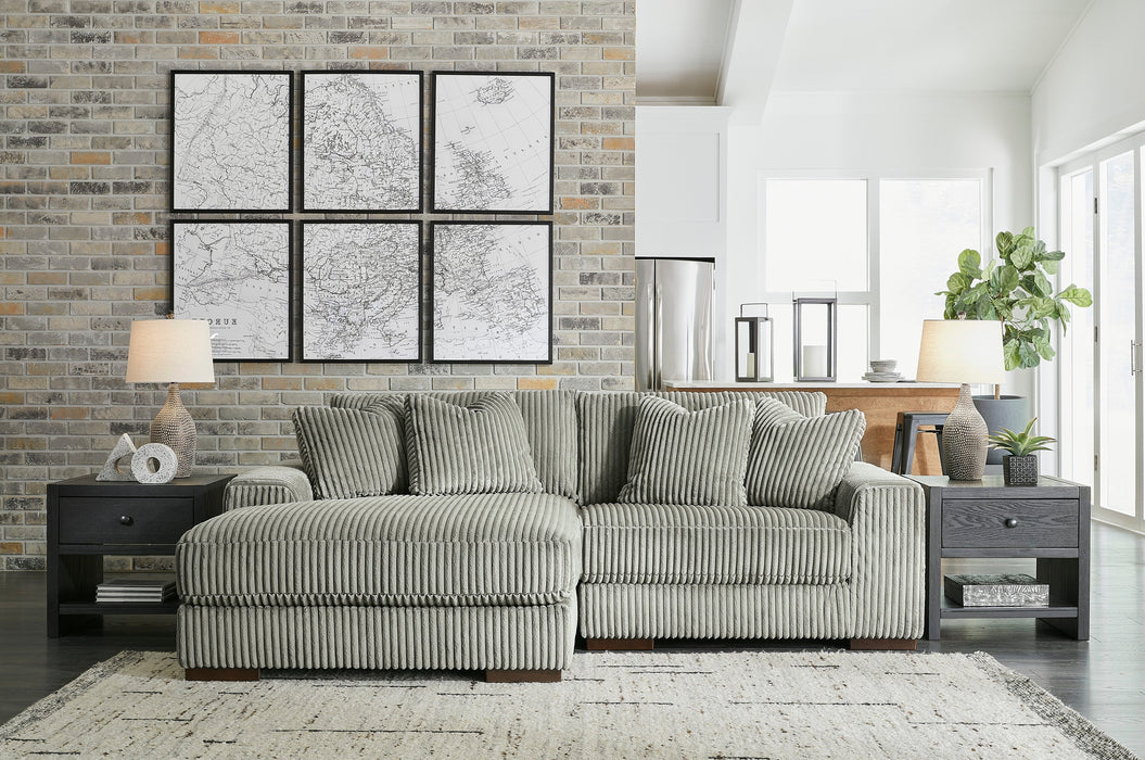 Lindyn fog 2 Piece Laf Sectional with Chaise
