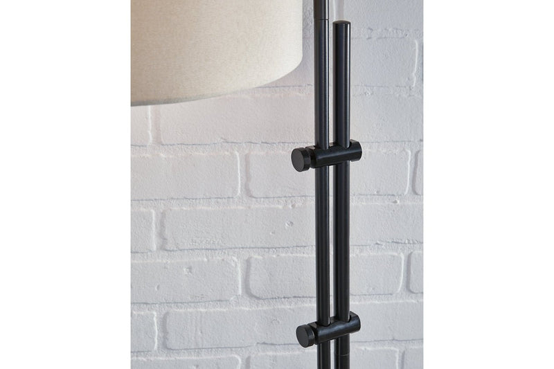 Baronvale Black Floor Lamp - Gate FurnitureFloor Lamps