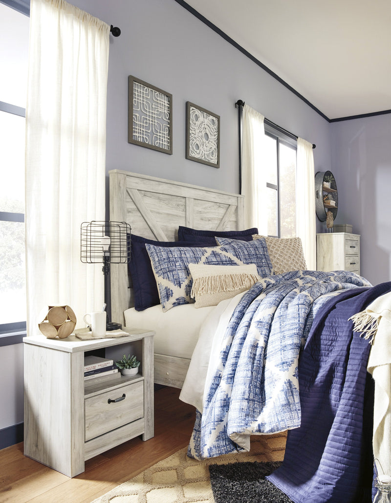 Bellaby Whitewash Queen Crossbuck Panel Bed - Gate FurnitureQueen Bed