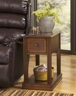 Breegin Brown Chairside End Table - Gate FurnitureEnd Table Chair Side