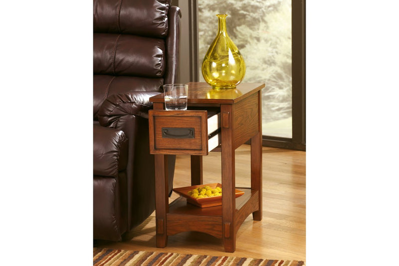 Breegin Brown Chairside End Table - Gate FurnitureEnd Table Chair Side