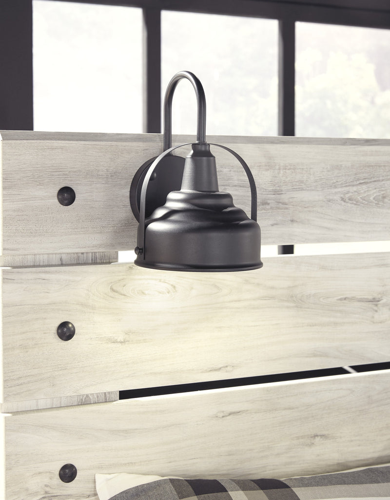 Cambeck Whitewash Queen Footboard Storage Bed - Gate FurnitureQueen Bed