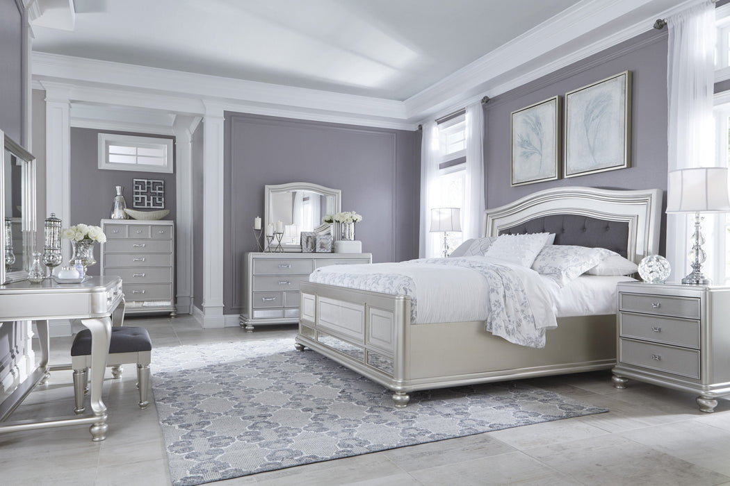 Coralayne Silver Vanity Set with Stool - Gate Furniture