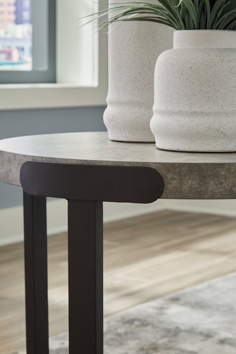 Darthurst Table (Set of 3) - Gate FurnitureOccasional Table Set