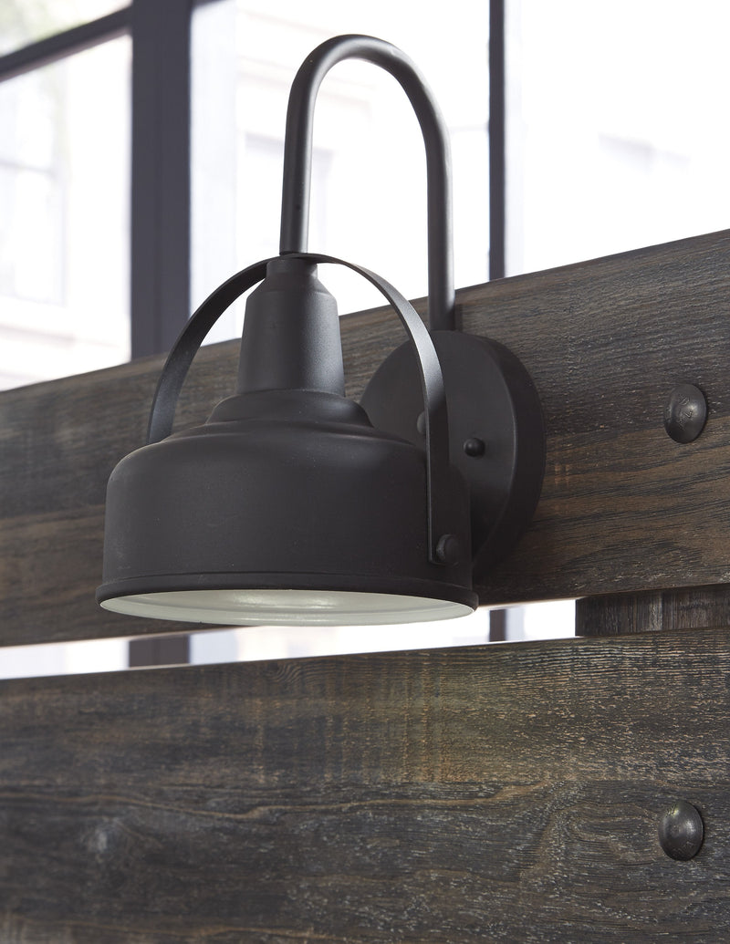 Drystan Brown Footboard Storage Bedroom Set - Gate FurnitureBedroom Set