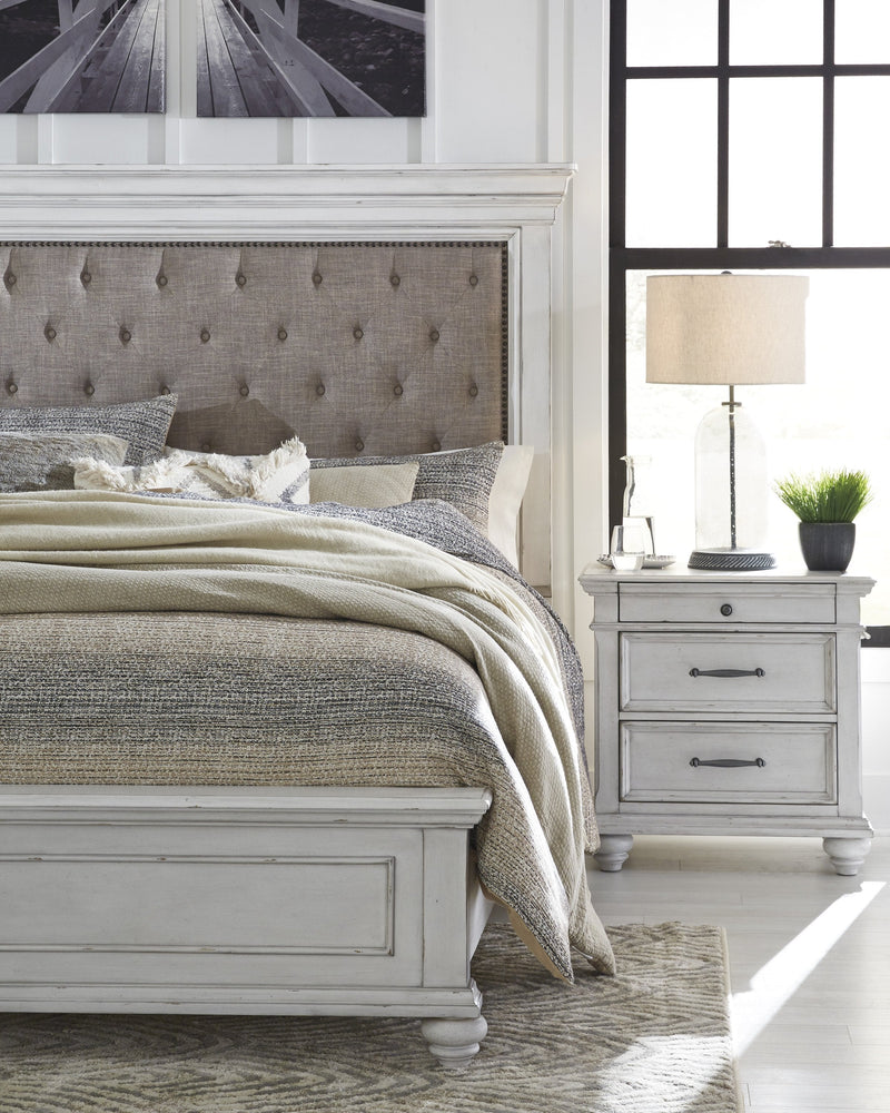 [EXCLUSIVE] Kanwyn Whitewash Upholstered Panel Bedroom Set - Gate FurnitureBedroom Set