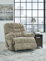 Movie Man Recliner - Gate FurnitureRecliner