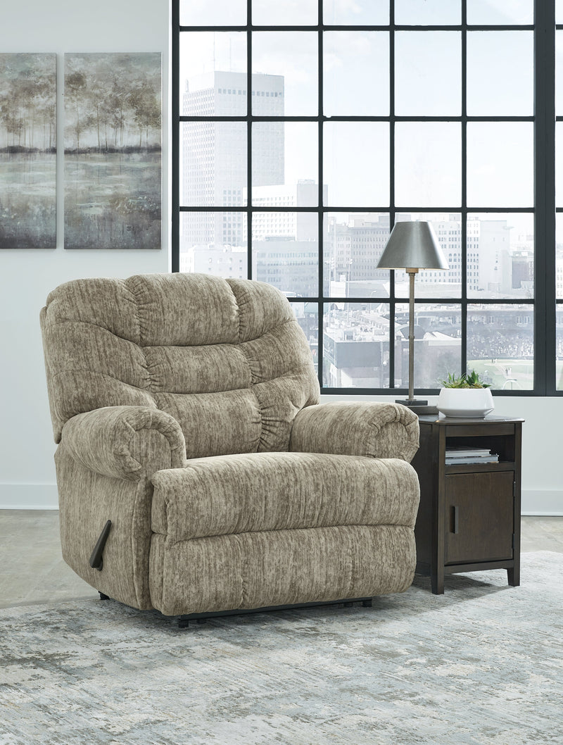 Movie Man Recliner - Gate FurnitureRecliner