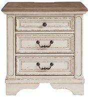 Realyn Chipped White Upholstered Panel Bedroom Set - Gate FurnitureBedroom Set