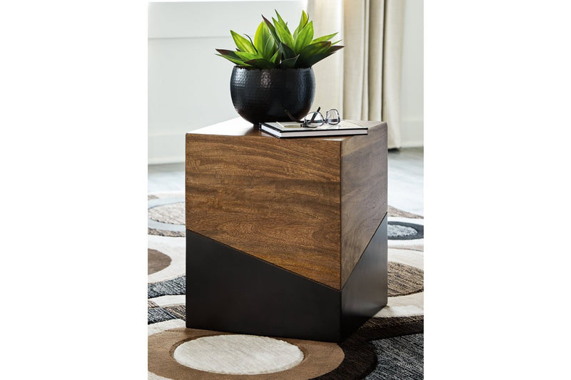 Trailbend Brown/Gunmetal Accent Table - Gate FurnitureTable