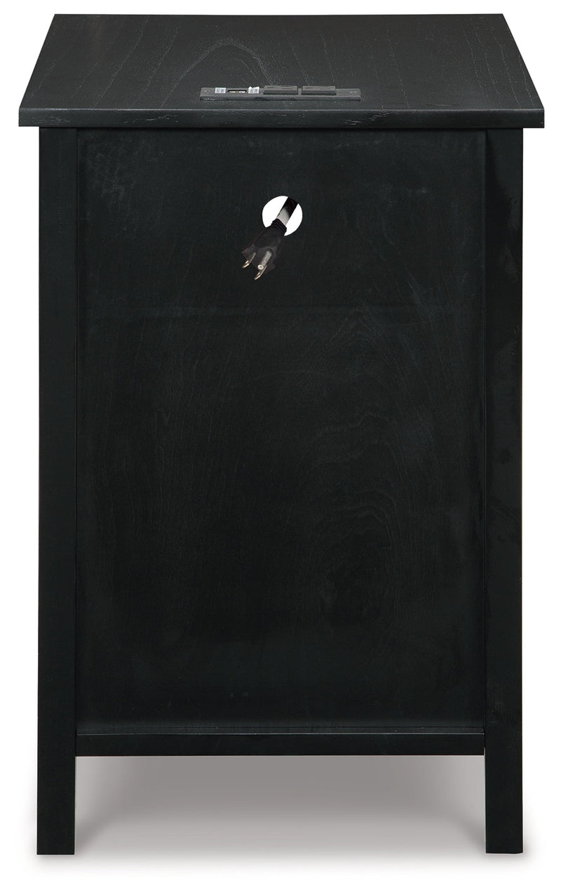 Treytown Chairside End Table - Gate FurnitureEnd Table Chair Side