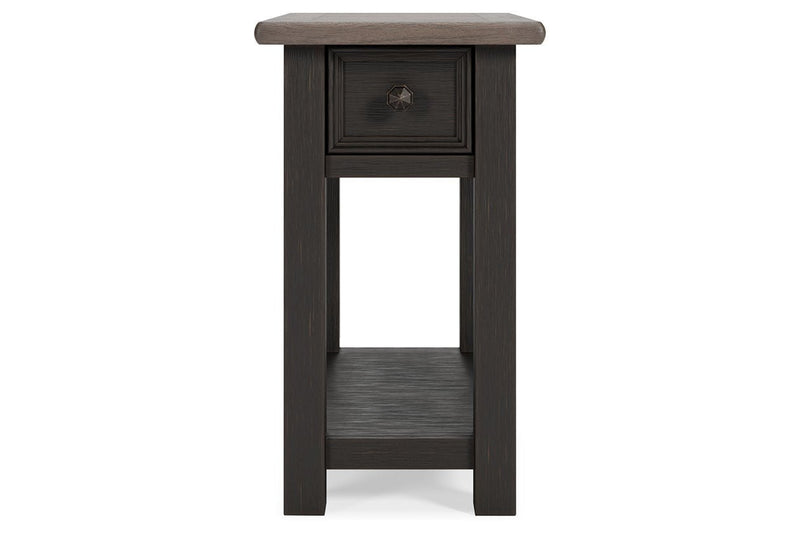 Tyler Creek Two - tone Chairside End Table - Gate FurnitureEnd Table Chair Side