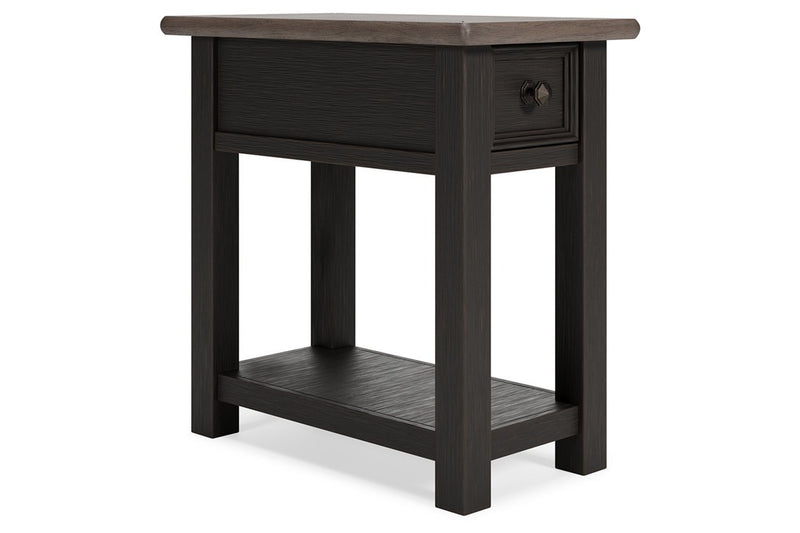 Tyler Creek Two - tone Chairside End Table - Gate FurnitureEnd Table Chair Side