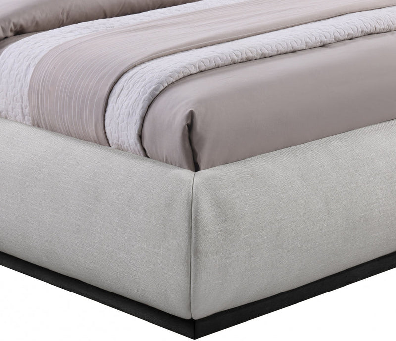 Vaughn Chenille Fabric Queen Bed Grey - Gate FurnitureQueen Bed