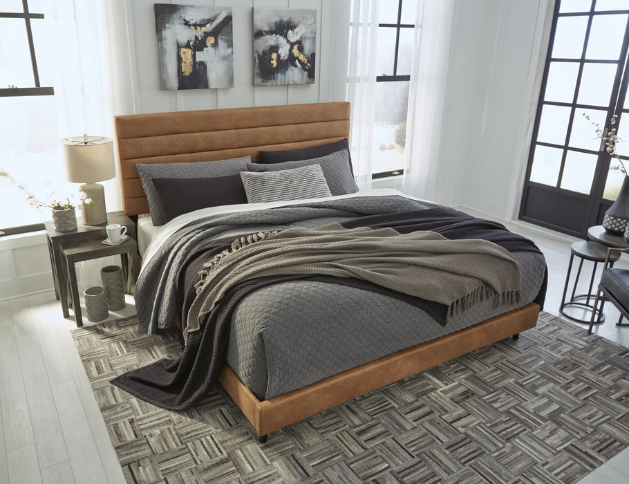 Vintasso King Upholstered Bed — Gate Furniture