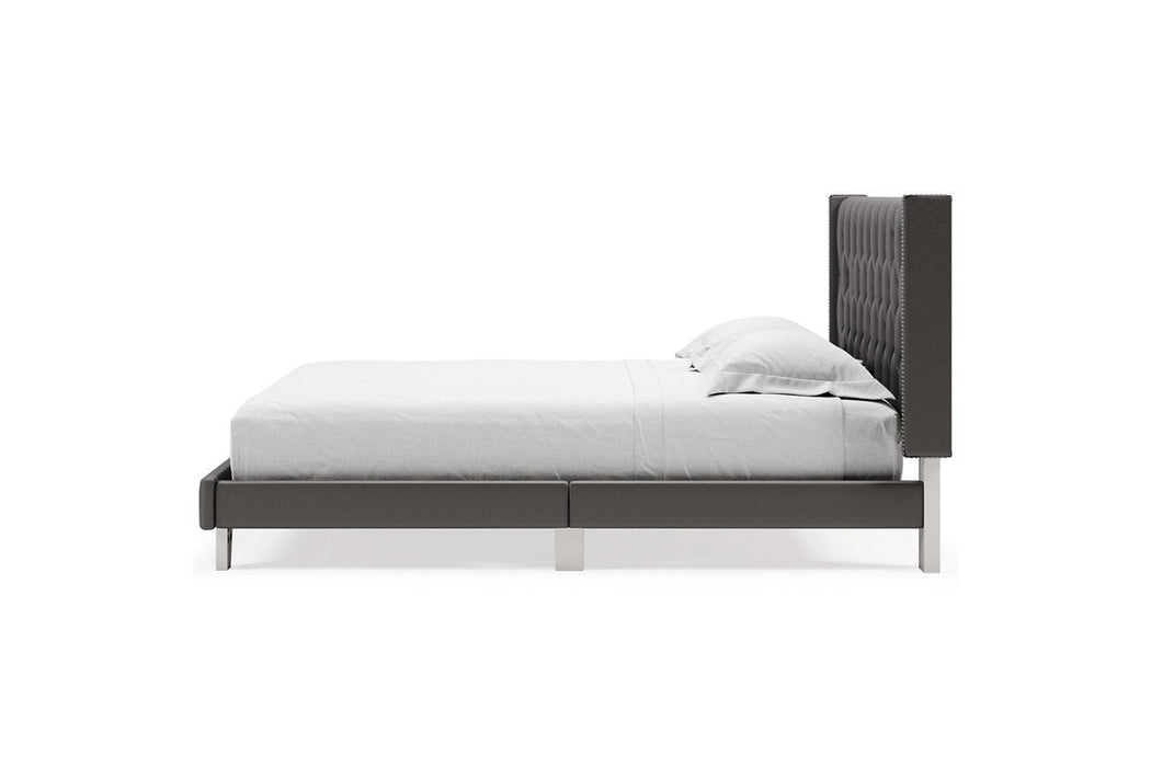 Vintasso Metallic Gray King Upholstered Bed - B089-282 - Gate Furniture