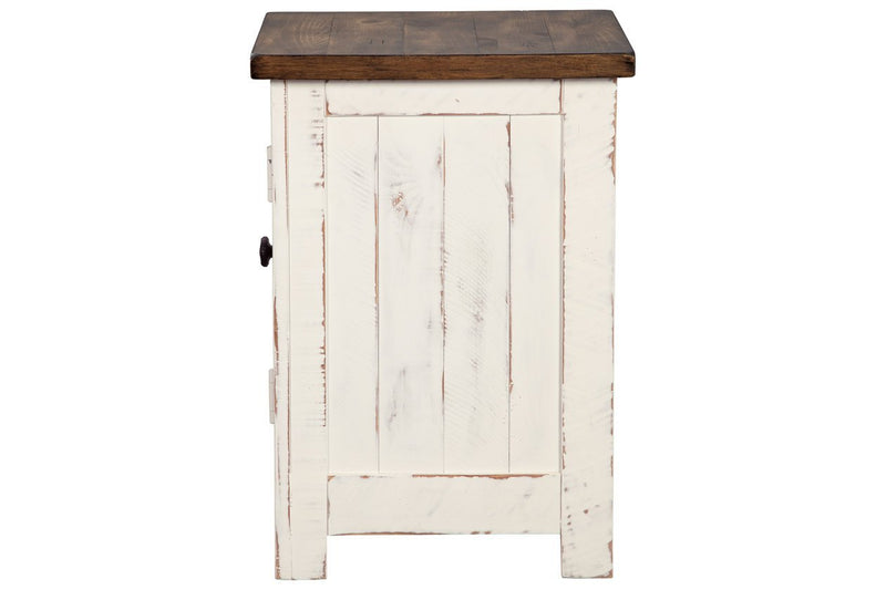 Wystfield White/Brown Chairside End Table - Gate FurnitureEnd Table Chair Side